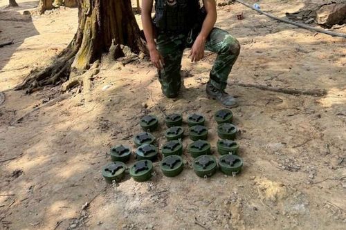 태국군이 캄보디아 국경지대에서 찾아낸 지뢰