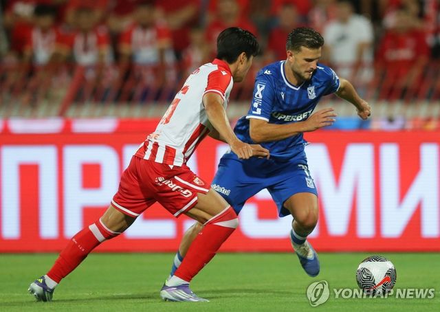 상대 마크하는 즈베즈다 설영우