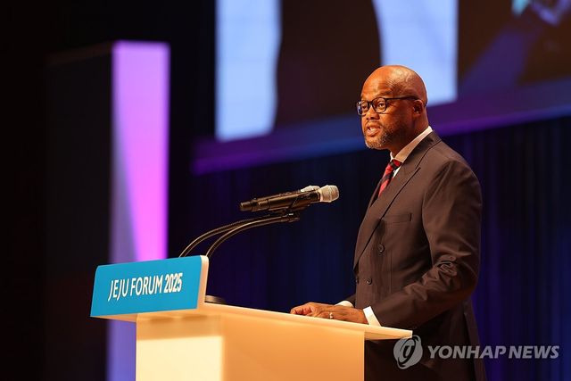 2025년 5월 제주포럼 개회식서 연설하는 웸켈레 메네 아프리카대륙자유무역지대(AfCFTA) 사무총장