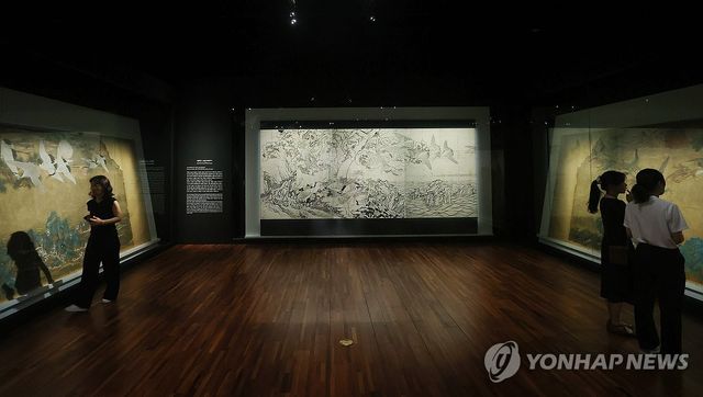 100년 전 창덕궁 장식한 조선의 '마지막' 궁중회화, 한자리에