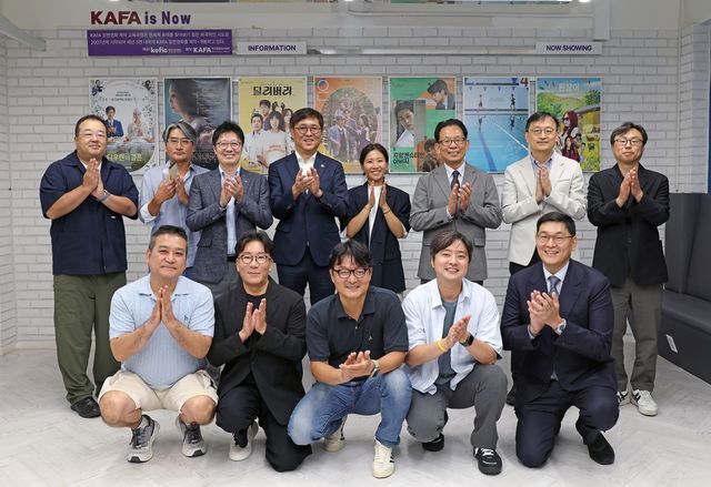 최휘영 문체부 장관 '영화계 소통 간담회'