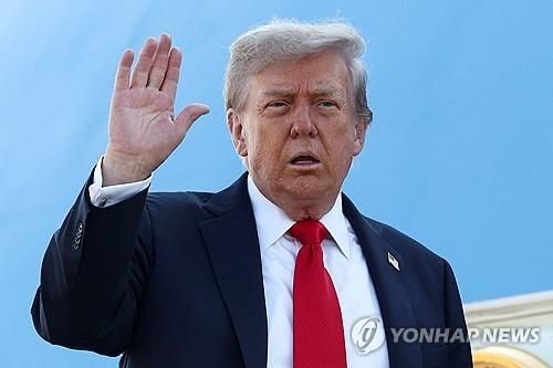 푸틴 만나러 알래스카로 향하는 트럼프