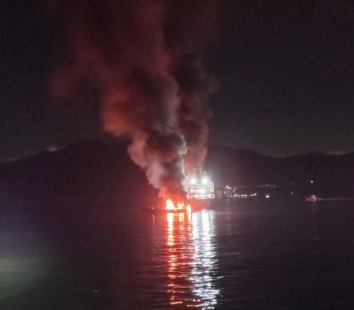 여수 정박지서 석유제품운반선 화재