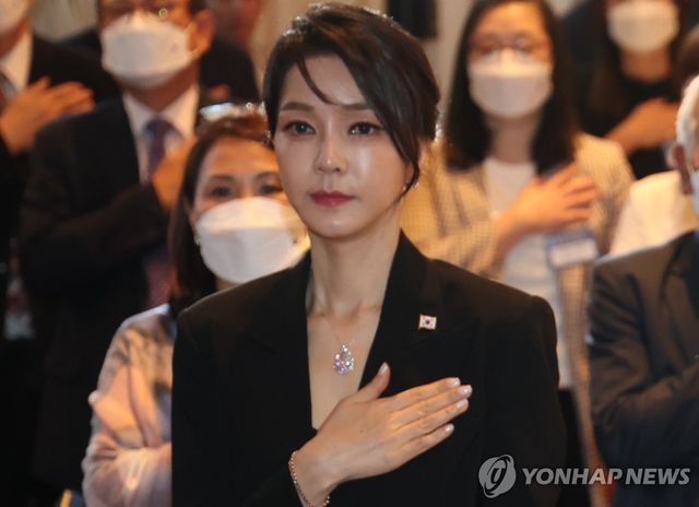 2022년 6월 스페인 동포 만찬간담회에 참석한 김건희 여사