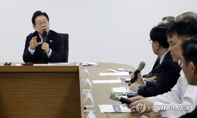 SPC공장 직접 찾은 李대통령 "죽지않는 사회 만들겠다"