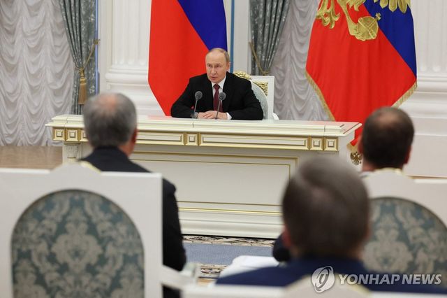 미·러 정상회담 뒤 정부회의 소집한 푸틴 대통령