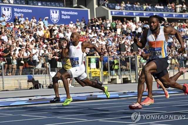 톰프슨, 라일스 제치고 실레지아 다이아몬드리그 남자 100ｍ 우승