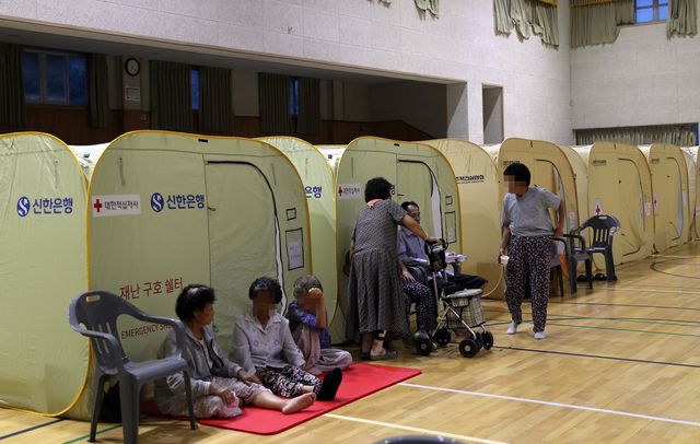 충남 예산 삽교중 임시대피소