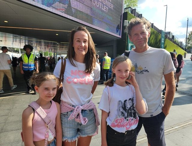 블랙핑크 런던 공연 찾은 유럽 팬들