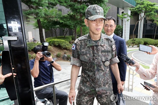 특검 출석하는 김용대 드론작전사령관