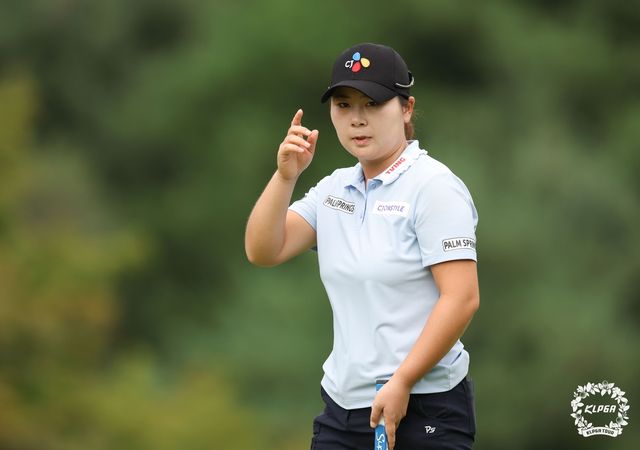 홍정민의 버디 세리머니.