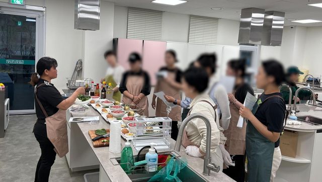 요리 강사로 나선 소라핌알리사씨