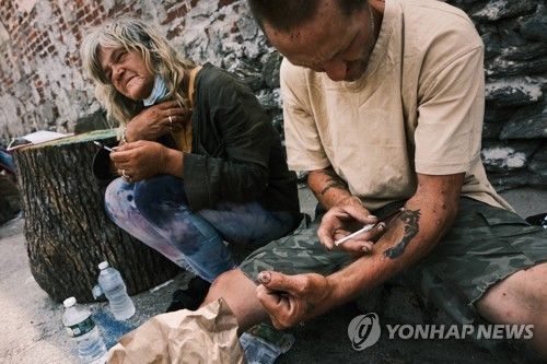 미국 필라델피아 켄싱턴 거리 마약 투약자 모습