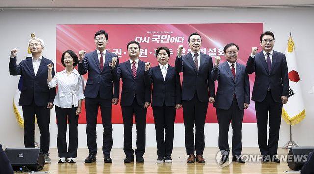 최고위원 후보들 기념촬영