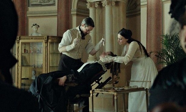 영화 '어글리 시스터' 속 한 장면