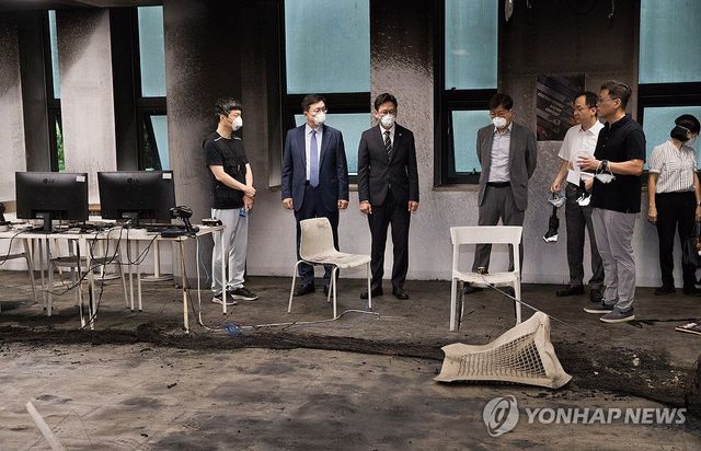 배경훈 장관, 배터리 화재 사고 현장 방문