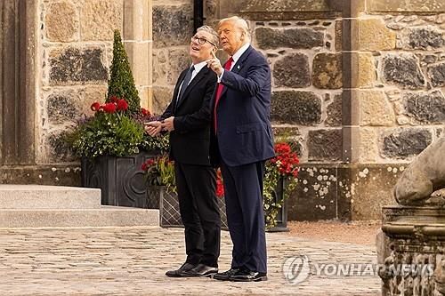 영국 스타머 총리와 미국 트럼프 대통령