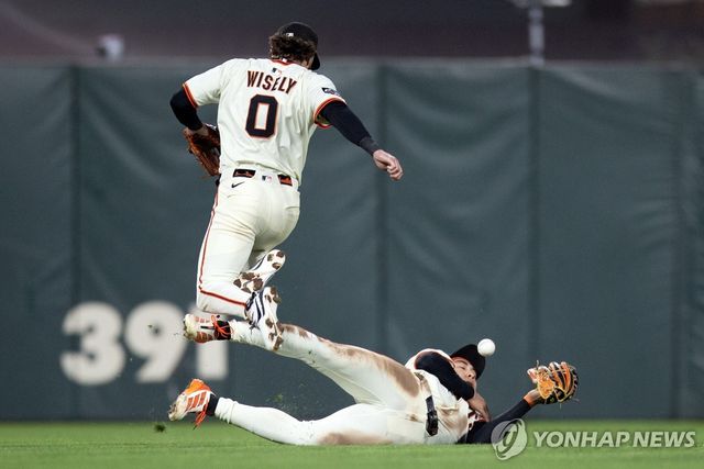 이정후의 필사적인 수비