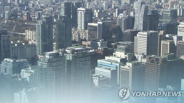 기업 건물이 밀집된 서울 시내 전경 