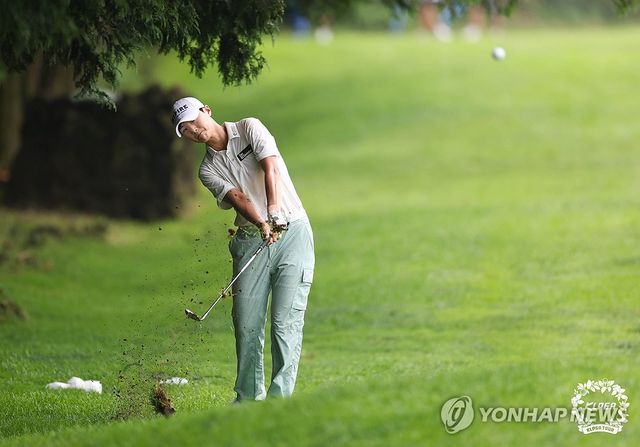 이달 초 KLPGA 투어 대회에 출전한 박성현