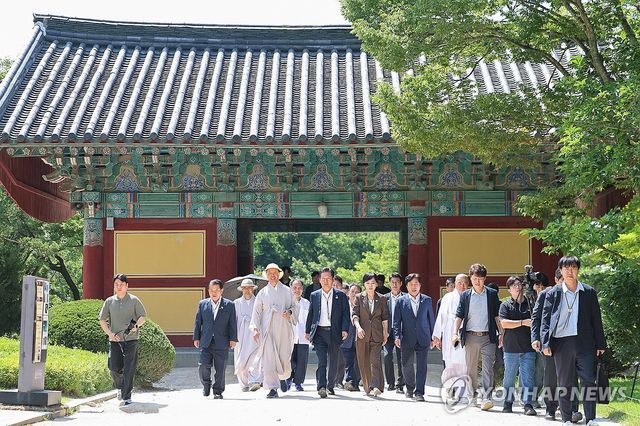 불국사 찾은 민주당 지도부