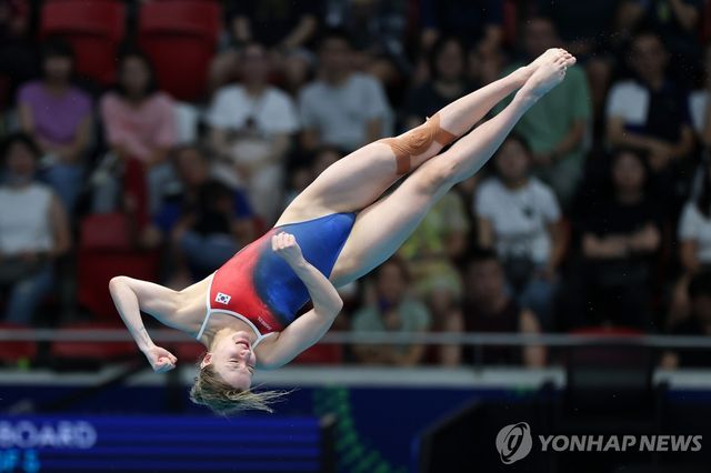 정다연의 다이빙 여자 3ｍ 스프링보드 준결승 경기 모습.