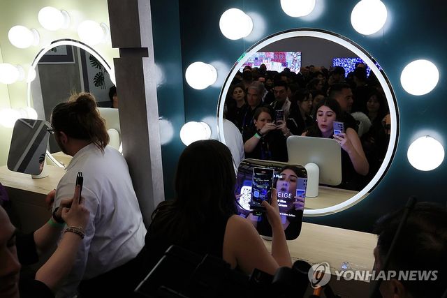 삼성전자와 아모레퍼시픽이 협업한 피부 분석 기술