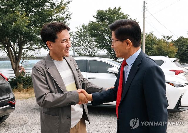 김진태 강원지사와 만난 김문수 후보