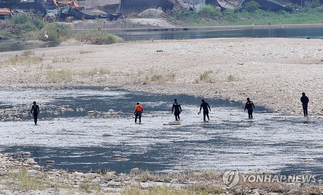계속되는 실종자 수색 작업