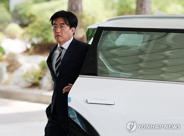 김성회 의원, 내란 특검 출석