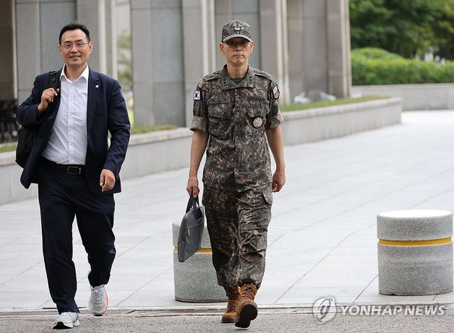 특검 출석하는 김용대 드론작전사령관