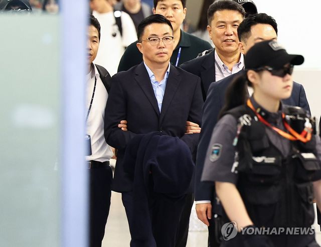 입국 직후 김건희특검에 체포된 '집사' 김예성씨