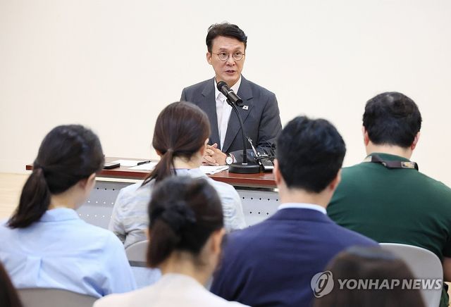 김민석 국무총리, 출입기자단 간담회