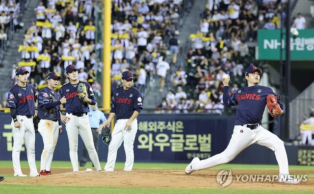 6-0 리드 못 지킨 롯데 선수단