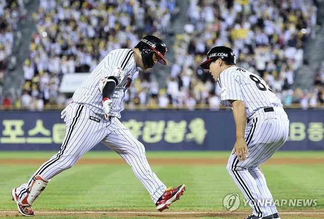 문보경 '동점 홈런!'