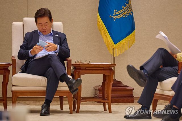 이재명 대통령, 아침 회의