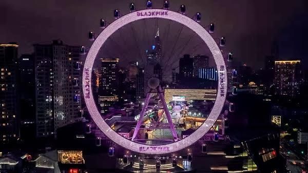 블랙핑크 데뷔 9주년 기념일 중국 상하이 대관람차 점등