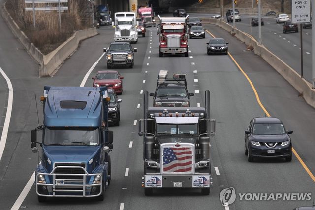 영어를 잘하는 미국인만 트럭 운전을 할 수 있도록 규제가 강화된 미국 [AFP 연합뉴스 자료사진. 재판매 및 DB 금지]