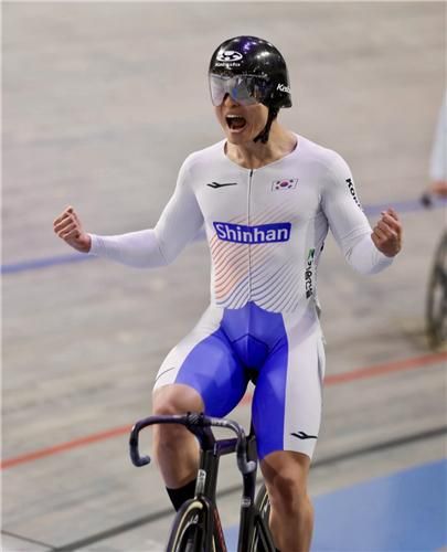 남자 경륜 개인전에서 금메달 따낸 최태호