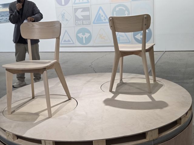 안규철 작 '두 개의 의자'