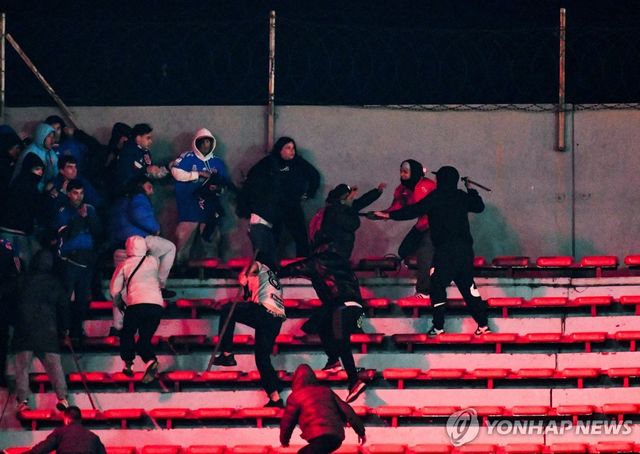 관중석에서 발생한 난투극