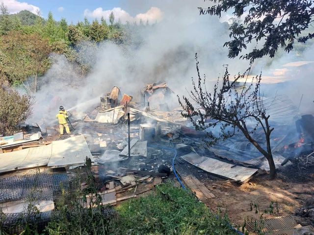 화재로 탄 단독주택