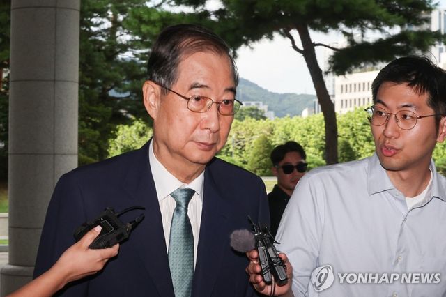 한덕수 전 총리, 특검 출석