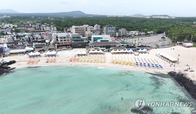 제주 협재해수욕장과 협재 해안사구