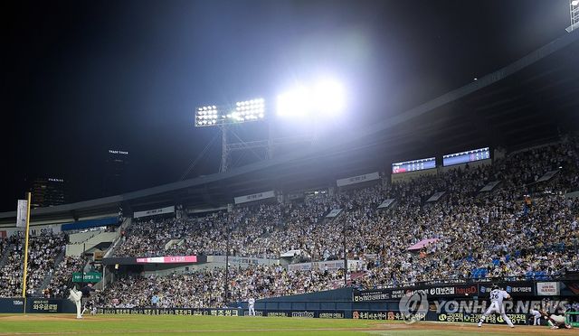 잠실은 오늘도 매진