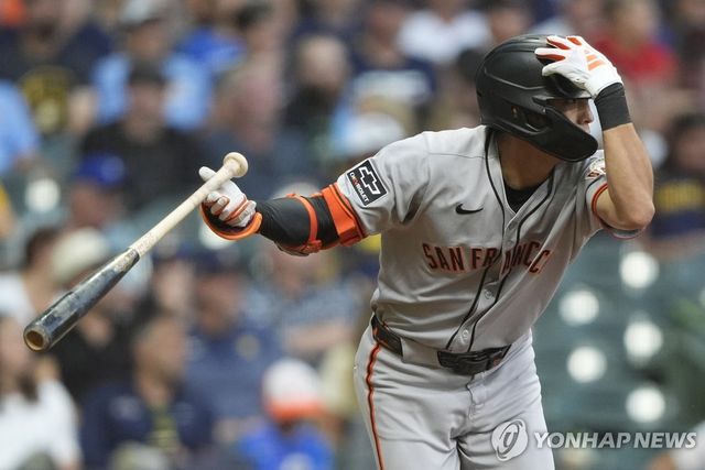 중전 안타 치는 이정후