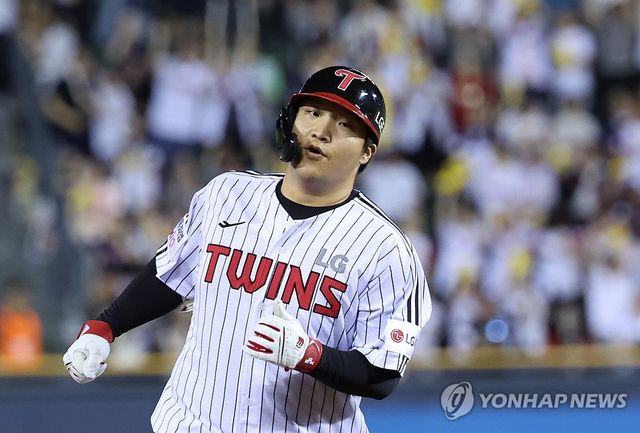 문보경 '동점 홈런!'