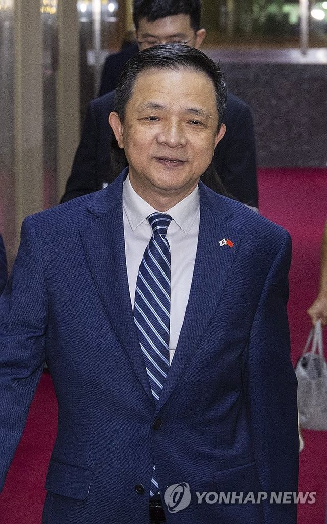 국회의장실 향하는 다이빙 주한중국대사