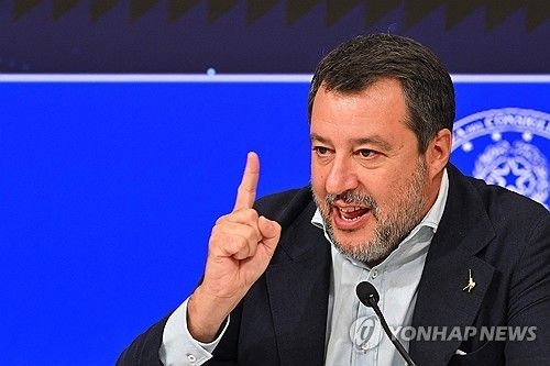 극우 성향의 이탈리아 마테오 살비니 부총리