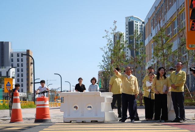 김석준 부산시교육감, 에코델타시티 통학로 현장 점검